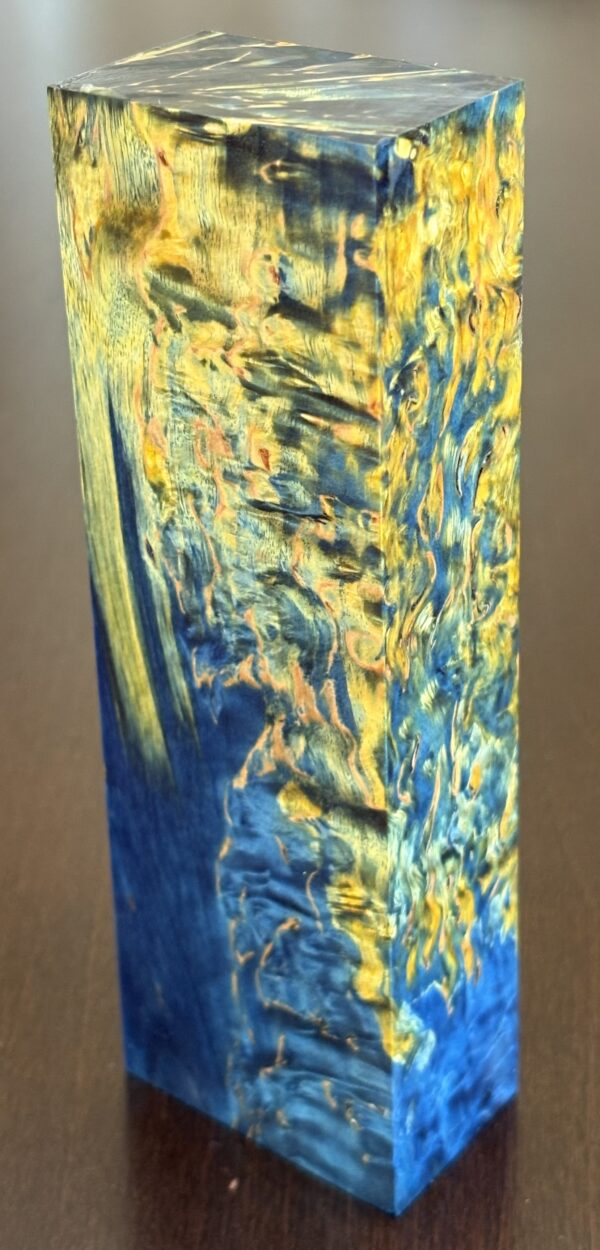 Dual-dyed, stabilized Curly birch handle. 30x49x150mm - Image 5
