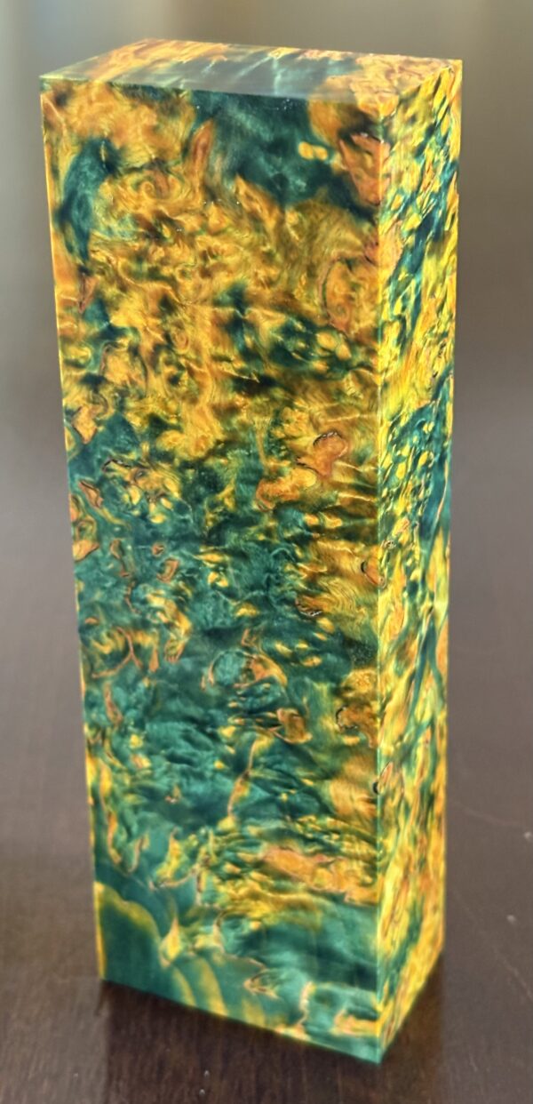 Stabilized, dual-colored Masur birch handle. 29x49x148mm - Image 7