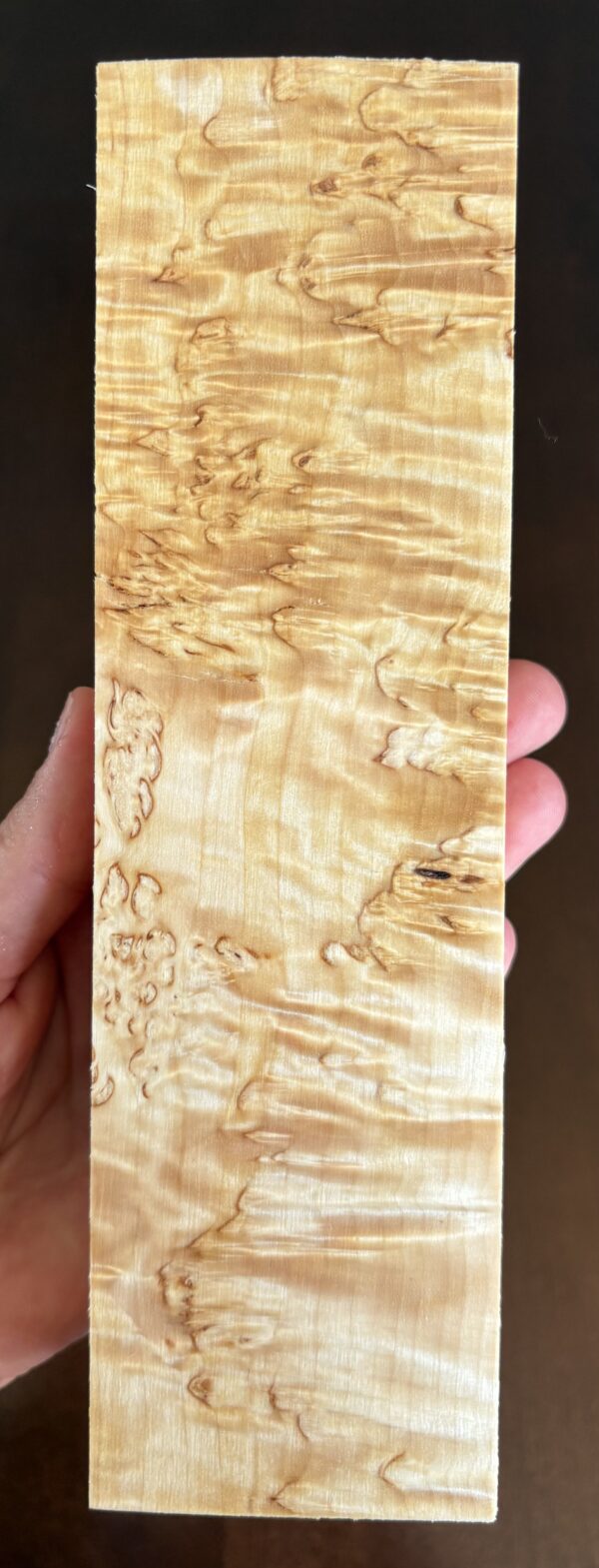 Bigger size Masur birch block containing characteristical pattern. Known in Nordics also as Curly birch